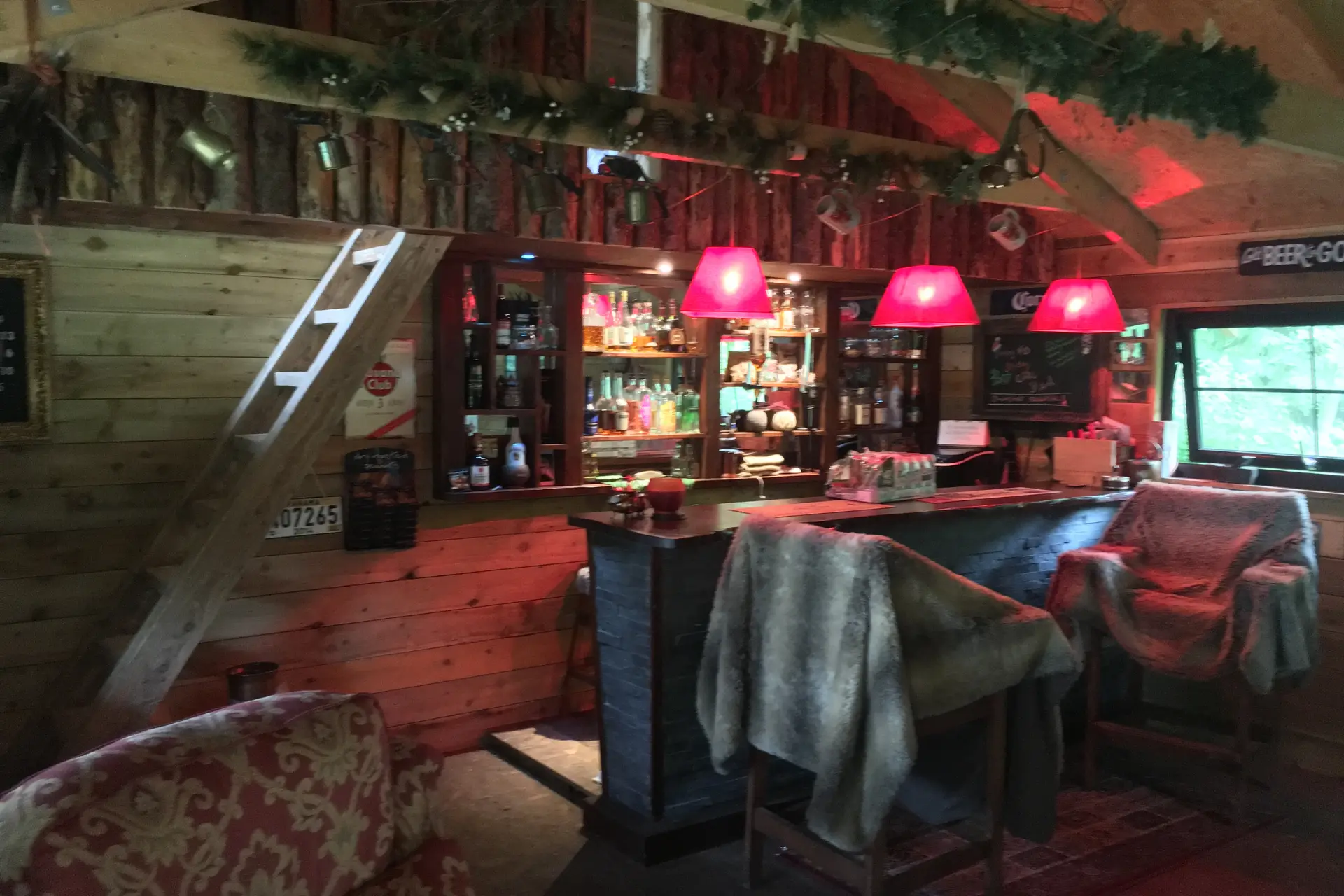 bespoke garden room bar and games room