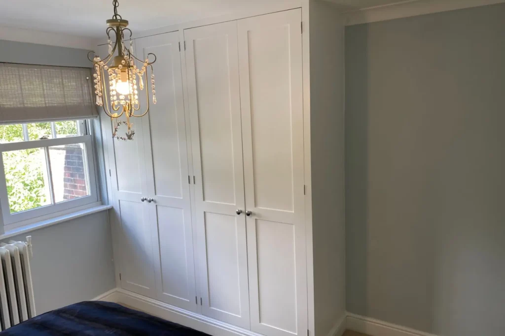 Small Bedroom Fitted Wardrobes